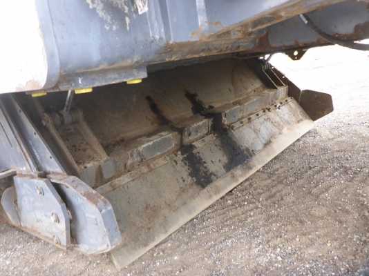 ขายรถขูดไสผิวถนน