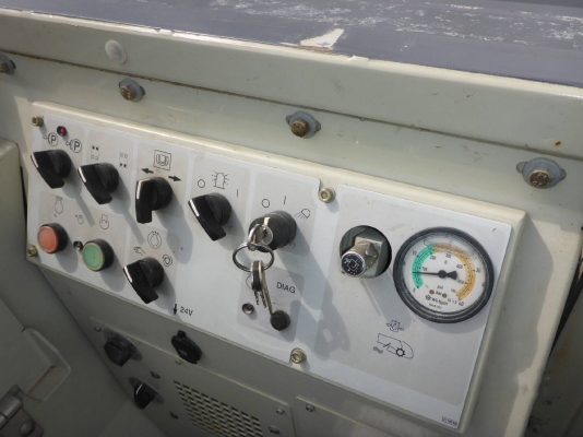 ขายรถขูดไสผิวถนน