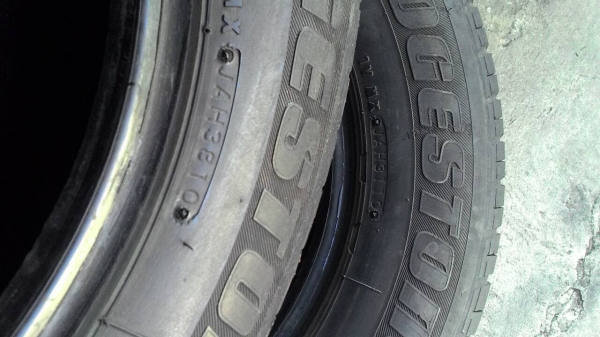 215/65R15 BRIDGESTONE LEO 627 มี 2 เส้น tel.081-427-3941 ไลน์ไอดี autobot107 215/65R15 BRIDGESTONE LEO 627 มี 2 เส้น tel.081-427-3941 ไลน์ไอดี autobot107