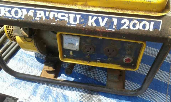 เครื่องปั่นไฟญี่ปุ่นสภาพเดิมๆงานญี่ปุ่นครับพร้อมใช้งานไฟแรงเสียงดีครับราคานี้คุ้มมากครับ