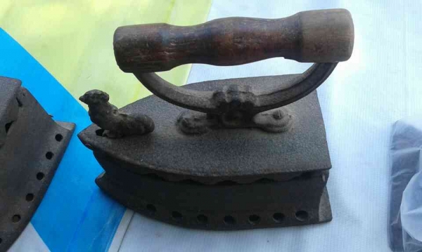 เหมาคู่เตารีดหัวไก่งานเก่า 7 รู