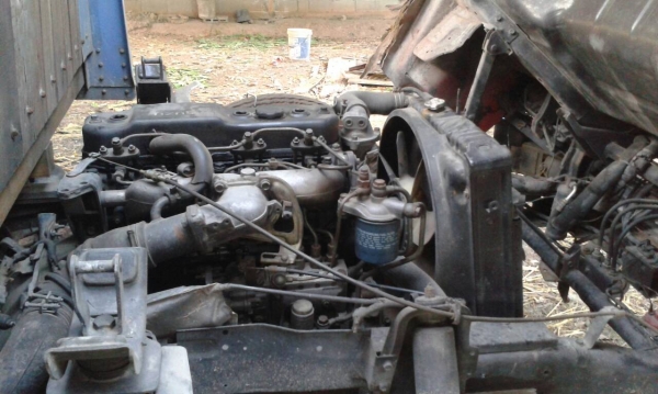 หกล้อ อีซูซุ NPR115 เกียร์สั้น ช่วงล่างใหญ Fหน้า F หลัง ยาว5ม สภาพดีสวยบางเดิมพร้มใช้ ทะเบียนพร้อมโอน