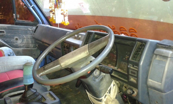 หกล้อ อีซูซุ NPR115 เกียร์สั้น ช่วงล่างใหญ Fหน้า F หลัง ยาว5ม สภาพดีสวยบางเดิมพร้มใช้ ทะเบียนพร้อมโอน