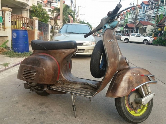 ขาย vespa super อินเดีย เครื่อง px ข้อเหวี่ยงใหญ่ไฟ cdi สีสนิมสวยๆ 31,500 บาท no book สนใจติดต่อได้ครับ 0826336557 โป้งครับ รับแลกรับเทรินทุกรุ่นครับ