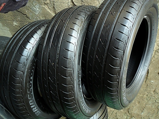 ยางขอบ15 บริดสโตน195-65-R15 ลงพื้นปี15 (4เส้น3,900)