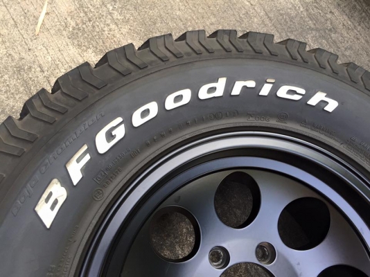 ขายยาง BF ALL 265x75x16 สภาพใหม่มาก พร้อมล้อลายMickey Thompson 16x8 off 0