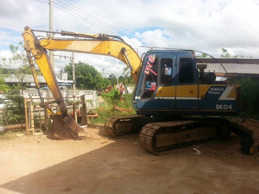 ขายแบคโค SK04 เครื่องเดิมปั้มเดิม เอวแน่น ทำงานเร็ว สภาพพร้อมใช้งาน เอกสารใบอินวอร์ย สนใจโทร 090-8588220คุณนะ 093-3258446คุณบิว หรือเข้าดูสินค้าอื่นๆได้ที่ www.truck.in.th/498 หรือเพจFacebook ณรงค์ ซื้อขายรถมือสอง (เว็บไซต์ส่วนตัว) หรือFacebook ตลาดรถมือส