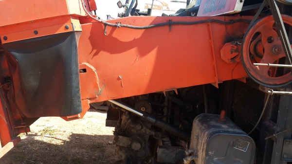 ขายรถเกี่ยวข้าว DC 68 g รุ่งปี 53 มีเล่มพร้อม ผ่อนจ่ายได้ ขายรถเกี่ยวข้าว DC 68 g รุ่งปี 53 มีเล่มพร้อม ผ่อนจ่ายได้