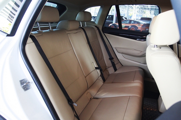 ขาย BMW X1 E84 SDRIVE18I 2.0 SUV