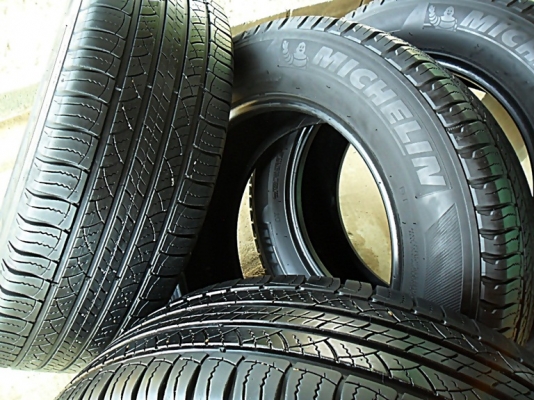 ยางขอบ17 มิชลิน225-65 R17 ลงพื้นปี14 (4เส้น4,500) ยางขอบ17 มิชลิน225-65 R17 ลงพื้นปี14 (4เส้น4,500)