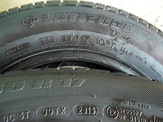 ยางขอบ17 มิชลิน225-65 R17 ลงพื้นปี14 (4เส้น4,500) ยางขอบ17 มิชลิน225-65 R17 ลงพื้นปี14 (4เส้น4,500)