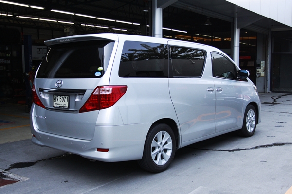 TOYOTA ALPHARD V 2.4 VAN