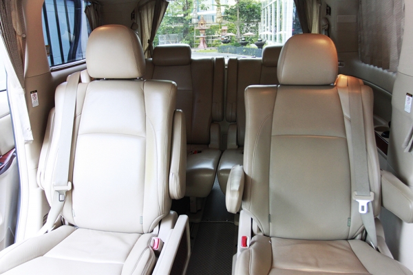 TOYOTA ALPHARD V 2.4 VAN