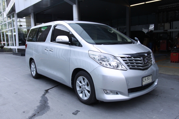 TOYOTA ALPHARD V 2.4 VAN