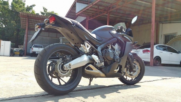 cbr650 วิ่ง 500 กิโลแท้ จอดมากกว่าขี่ ราคาคุ้มๆ ต่อรองได้ครับ