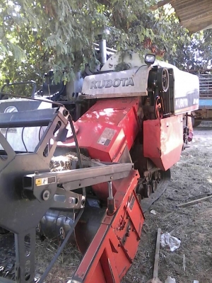 ขายรถเกี่ยวข้าว KUBOTA DC60 ปี53 สภาพพร้อมใช้งาน เอกสารพร้อมโอน สนใจโทร 090-8588220คุณนะ 093-3258446คุณบิว หรือเข้าดูสินค้าอื่นๆได้ที่ www.truck.in.th/498 หรือเพจFacebook ณรงค์ ซื้อขายรถมือสอง (เว็บไซต์ส่วนตัว) หรือFacebook ตลาดรถมือสอง คุณนะ
