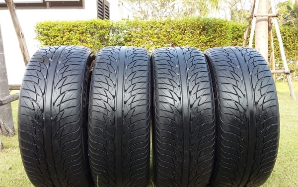 ล้อ,20 6รู งามๆ พร้อมยาง 265-50-20 ดอกหนาๆ ชุดละ 19,500 ล้อ,20 6รู งามๆ พร้อมยาง 265-50-20 ดอกหนาๆ ชุดละ 19,500