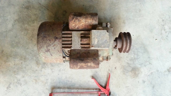 มอเตอร์3แรง ไฟ220v ใช้งานได้ตามปกติ มอเตอร์3แรง ไฟ220v ใช้งานได้ตามปกติ