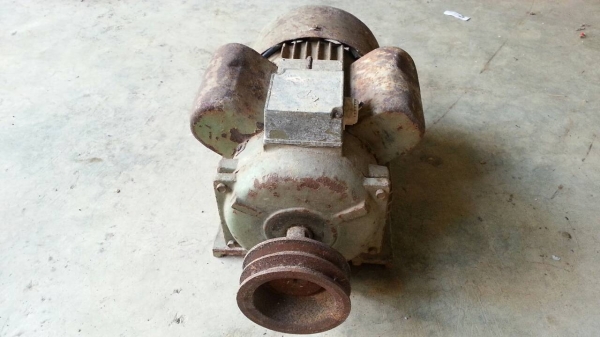 มอเตอร์3แรง ไฟ220v ใช้งานได้ตามปกติ มอเตอร์3แรง ไฟ220v ใช้งานได้ตามปกติ