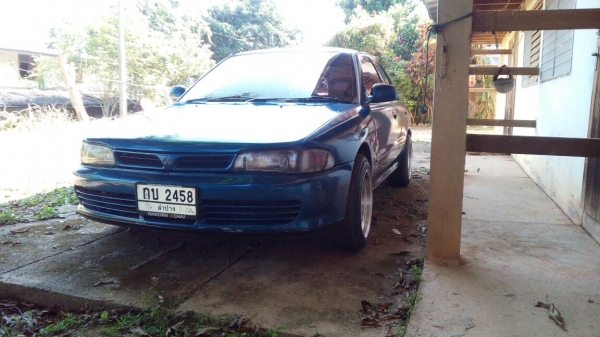 ขาย lencer 1.5 กระจกไฟฟ้า เซ็นทัลล๊อก คาบู ภาษี59 เอกสารครบ สีสวย แอร์เย็น ช่วงล่างต้องเก็บนิดหน่อย รถอยู่น่าน กองร้อยตชด324 ขายราคา39,000 บาทได้ล้อแม็กสีดำขอบ14 หรือราคา49,000 ได้แม็กสีเงินขอบ15กว้าง8"off20/สนใจโทร0882520025