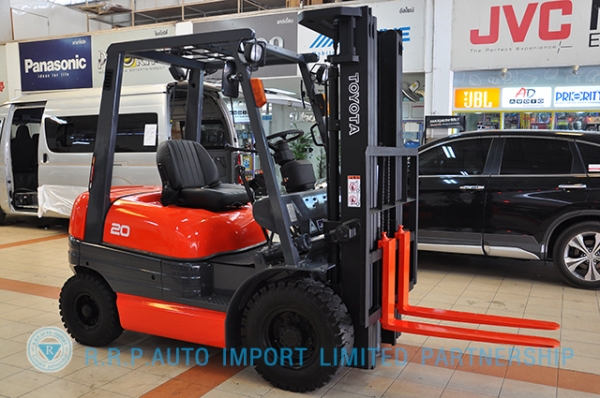 ขายรถโฟล์คลิฟท์มือสอง TOYOTA รุ่น 6FD20-31021 ราคา 295,000 บาท นำเข้าจากประเทศญี่ปุ่น 100\% ไม่เคยใช้งานในไทย