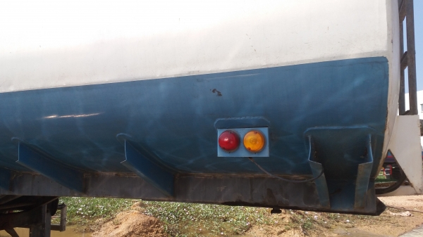 ขาย หางราก เทเลอร์ รถบรรทุกน้ำ ส่ากระทิงแดง 3เพลา ยาว 12 เมตร บรรจุน้ำได้ 34000 ลิตร มีเล่มทะเบียนพร้อม ราคา 300000 บาท