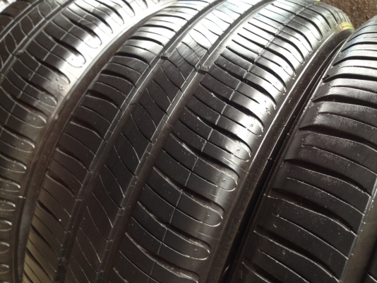 ยางMICHELIN รุ่น ENERGY xm2 .185 60R15 ปี2014 สภาพสวยมากๆดอกเยอะมากๆไม่มีปะ