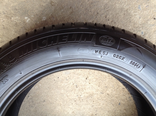 ยางMICHELIN รุ่น ENERGY xm2 .185 60R15 ปี2014 สภาพสวยมากๆดอกเยอะมากๆไม่มีปะ