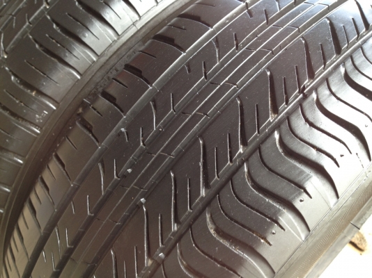 ยางMICHELIN รุ่น ENERGY xm1.175 65R15 ปี2014 สภาพสวยมากๆดอกเยอะมากๆไม่มีปะ