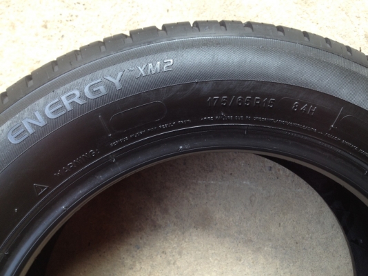 ยางMICHELIN รุ่น ENERGY xm2 .175 65R15 ปี2014 สภาพสวยมากๆดอกเยอะมากๆ ยางMICHELIN รุ่น ENERGY xm2 .175 65R15 ปี2014 สภาพสวยมากๆดอกเยอะมากๆ