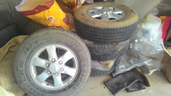 ขายล้อแมกซ์พร้อมยางขอบ16อีซูซุไฮแลนเดอร์4วง