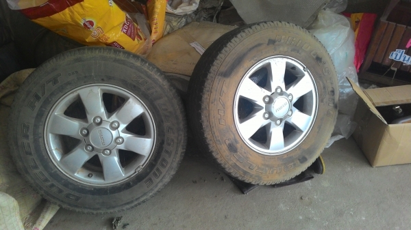 ขายล้อแมกซ์พร้อมยางขอบ16อีซูซุไฮแลนเดอร์4วง