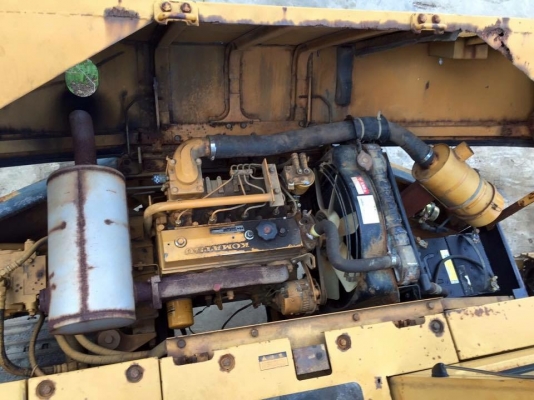 Komatsu pc60-5 เก่านอกไม่เคยใช้งานในไทย สภาพดีพร้อมใช้งาน