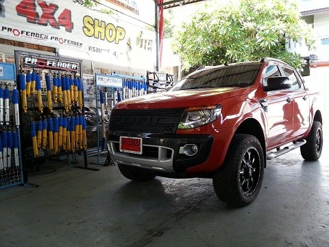 รับแก้ปัญหาช่วงล่าง รถกระบะ Ford by Shock Profender