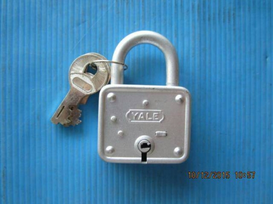 ขายแม่กุญแจYALE Made in Germany. งานเก่าๆขนาด45 mm.