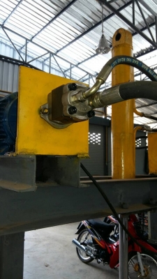 เครื่องอัดไฮโดรลิค