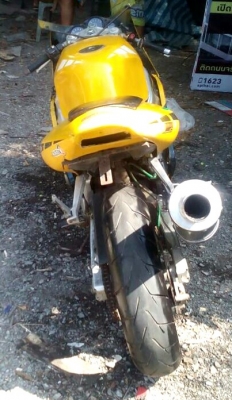 FZR400