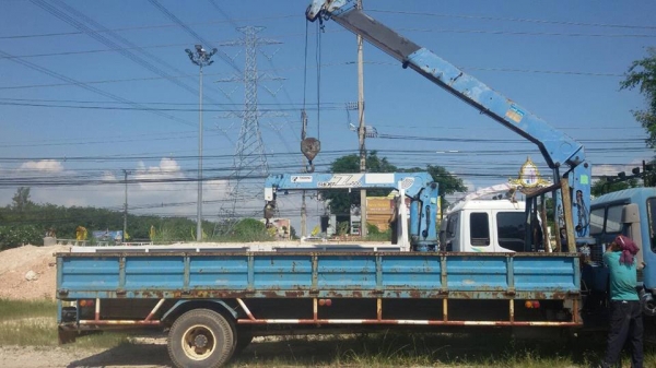 ขายรถ6ล้อHINO FD3H 195แรง ปี44 เครน3ตัน 4ปอก3ชัก ยาง825ขอบ16 ยาว7.20เมตร เอกสารพร้อมโอน สนใจโทร 090-8588220คุณนะ 093-3258446คุณบิว หรือเข้าดูสินค้าอื่นๆได้ที่ www.truck.in.th/498 หรือเพจFacebook ณรงค์ ซื้อขายรถมือสอง (เว็บไซต์ส่วนตัว) หรือFacebook ตลาดรถม ขายรถ6ล้อHINO FD3H 195แรง ปี44 เครน3ตัน 4ปอก3ชัก ยาง825ขอบ16 ยาว7.20เมตร เอกสารพร้อมโอน สนใจโทร 090-8588220คุณนะ 093-3258446คุณบิว หรือเข้าดูสินค้าอื่นๆได้ที่ www.truck.in.th/498 หรือเพจFacebook ณรงค์ ซื้อขายรถมือสอง (เว็บไซต์ส่วนตัว) หรือFacebook ตลาดรถม