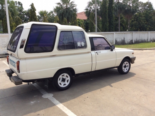 ขายรถกระบะ มาสด้า แฟมมิเลีย มือเดียว ปี90 เครื่อง 1.3 เกียร์ธรรมดา4เกียร์ ภายในเดิมๆสวยสะอาดแอร์หน้า-หลังเย็นฉ่ำ ลอนกระบะหลังสวยมากหลังคาพร้อม ตัวถังเดิมๆไม่มีชนสีบางเดิมทั้งคัน คัสซีดี ยางใหม่ๆ5เส้น เครื่องดีช่วงล่างดี รถพร้อมใช้ มือเดียวป้ายแดง ภาษี59 ร