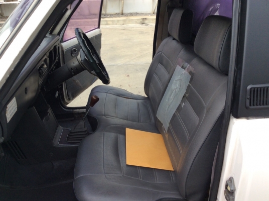 ขายรถกระบะ มาสด้า แฟมมิเลีย มือเดียว ปี90 เครื่อง 1.3 เกียร์ธรรมดา4เกียร์ ภายในเดิมๆสวยสะอาดแอร์หน้า-หลังเย็นฉ่ำ ลอนกระบะหลังสวยมากหลังคาพร้อม ตัวถังเดิมๆไม่มีชนสีบางเดิมทั้งคัน คัสซีดี ยางใหม่ๆ5เส้น เครื่องดีช่วงล่างดี รถพร้อมใช้ มือเดียวป้ายแดง ภาษี59 ร