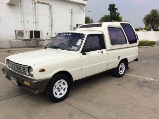 ขายรถกระบะ มาสด้า แฟมมิเลีย มือเดียว ปี90 เครื่อง 1.3 เกียร์ธรรมดา4เกียร์ ภายในเดิมๆสวยสะอาดแอร์หน้า-หลังเย็นฉ่ำ ลอนกระบะหลังสวยมากหลังคาพร้อม ตัวถังเดิมๆไม่มีชนสีบางเดิมทั้งคัน คัสซีดี ยางใหม่ๆ5เส้น เครื่องดีช่วงล่างดี รถพร้อมใช้ มือเดียวป้ายแดง ภาษี59 ร