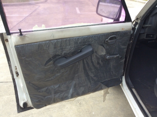 ขายรถกระบะ มาสด้า แฟมมิเลีย มือเดียว ปี90 เครื่อง 1.3 เกียร์ธรรมดา4เกียร์ ภายในเดิมๆสวยสะอาดแอร์หน้า-หลังเย็นฉ่ำ ลอนกระบะหลังสวยมากหลังคาพร้อม ตัวถังเดิมๆไม่มีชนสีบางเดิมทั้งคัน คัสซีดี ยางใหม่ๆ5เส้น เครื่องดีช่วงล่างดี รถพร้อมใช้ มือเดียวป้ายแดง ภาษี59 ร