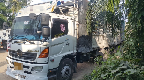 Hino fm 260 แรงม้า Hino fm 260 แรงม้า