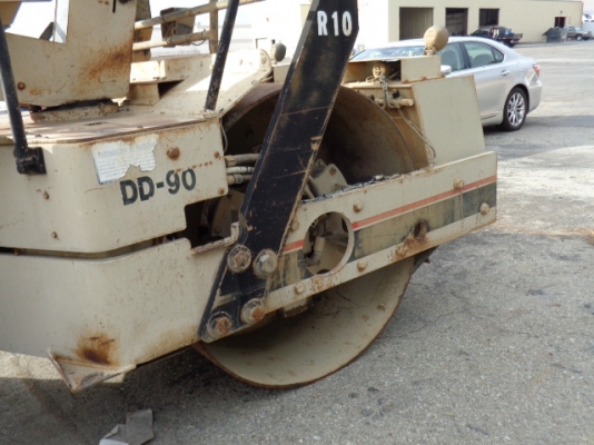 Ingersoll Rand DD90 ปี1996 5,383ชม.จากUSAถึงไทยเร็วๆนี้ครับ Ingersoll Rand DD90 ปี1996 5,383ชม.จากUSAถึงไทยเร็วๆนี้ครับ