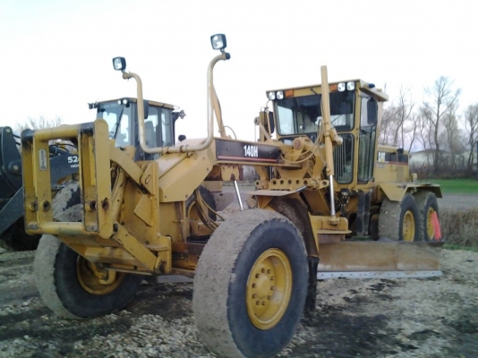 140H #2ZK05847 18,764ชม. ปี2001+Scarifier มือ1 จากUSAถึงไทยเร็วๆนี้ครับ