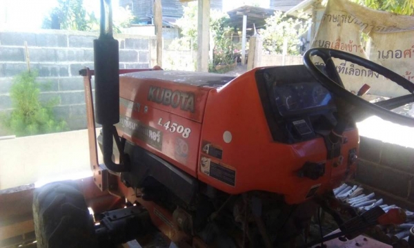ขายรถไถ KUBOTA L4508 อุปกรณ์ครบ ดันหน้า ผานหลัง โรตารี่ สภาพพร้อมใช้งาน สนใจโทร 090-8588220คุณนะ 093-3258446คุณบิว หรือเข้าดูสินค้าอื่นๆได้ที่ www.truck.in.th/498 หรือเพจFacebook ณรงค์ ซื้อขายรถมือสอง (เว็บไซต์ส่วนตัว) หรือFacebook ตลาดรถมือสอง คุณนะ