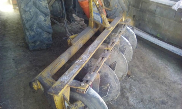 ขายรถไถ KUBOTA L4508 อุปกรณ์ครบ ดันหน้า ผานหลัง โรตารี่ สภาพพร้อมใช้งาน สนใจโทร 090-8588220คุณนะ 093-3258446คุณบิว หรือเข้าดูสินค้าอื่นๆได้ที่ www.truck.in.th/498 หรือเพจFacebook ณรงค์ ซื้อขายรถมือสอง (เว็บไซต์ส่วนตัว) หรือFacebook ตลาดรถมือสอง คุณนะ ขายรถไถ KUBOTA L4508 อุปกรณ์ครบ ดันหน้า ผานหลัง โรตารี่ สภาพพร้อมใช้งาน สนใจโทร 090-8588220คุณนะ 093-3258446คุณบิว หรือเข้าดูสินค้าอื่นๆได้ที่ www.truck.in.th/498 หรือเพจFacebook ณรงค์ ซื้อขายรถมือสอง (เว็บไซต์ส่วนตัว) หรือFacebook ตลาดรถมือสอง คุณนะ