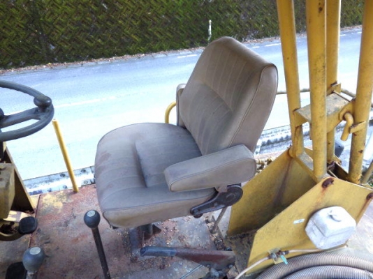 9ล้อ KAWASAKI KR20D ปี1992 เครื่องISUZU 6BD1 จากJAPAN ถึงไทยเร็วๆนี้ครับ 9ล้อ KAWASAKI KR20D ปี1992 เครื่องISUZU 6BD1 จากJAPAN ถึงไทยเร็วๆนี้ครับ