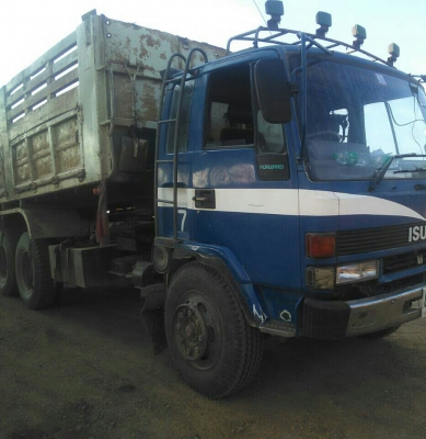 สิบล้อ อีซูซุ ร็อคกี้ 175ดั้ม 1เพา เกียร์ สโลส สภาพดีพร้อมใช้ ทะเบียนพร้อมโอน