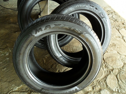 ยางขอบ17 ขนาด225-55-R17ลงพื้นปลายปี14 ( 5เส้น 2,600)งดต่อนะ